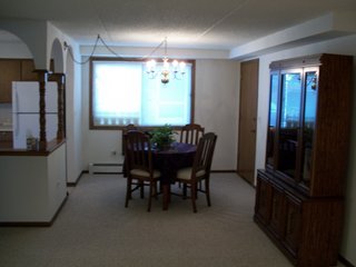 5441 W. Gale St. dining area
