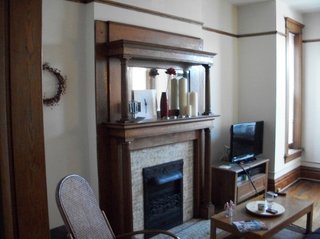 1925 W. Larchmont fireplace