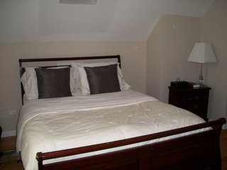 1416 W. Barry master bedroom