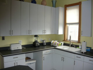 3514 N. Wolcott kitchen
