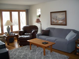 4437 N. Canfield living room