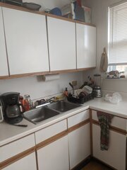 2855 W Grace St kitchen